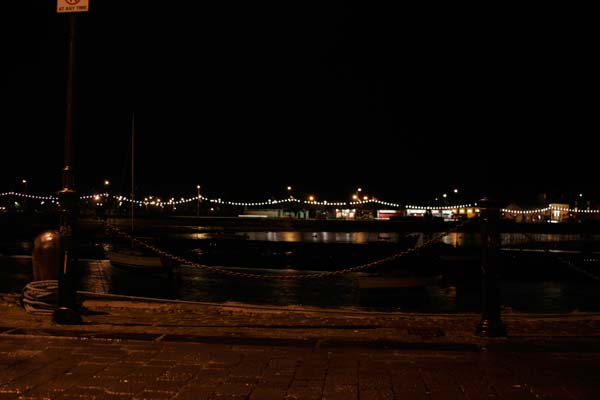 Nachts am Hafen von Dungarvan